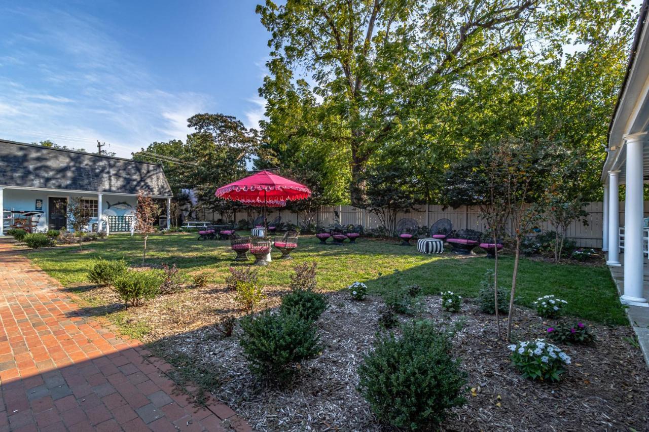 The Chesapeake Inn Urbanna Bagian luar foto