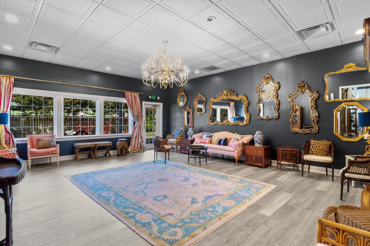 The Chesapeake Inn Urbanna Bagian luar foto