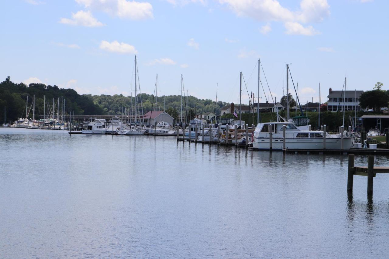 The Chesapeake Inn Urbanna Bagian luar foto